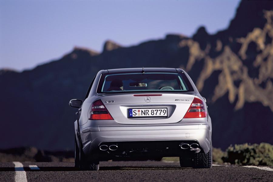  Mercedes-Benz E-Class 2002 года  (фото 109 из 448)